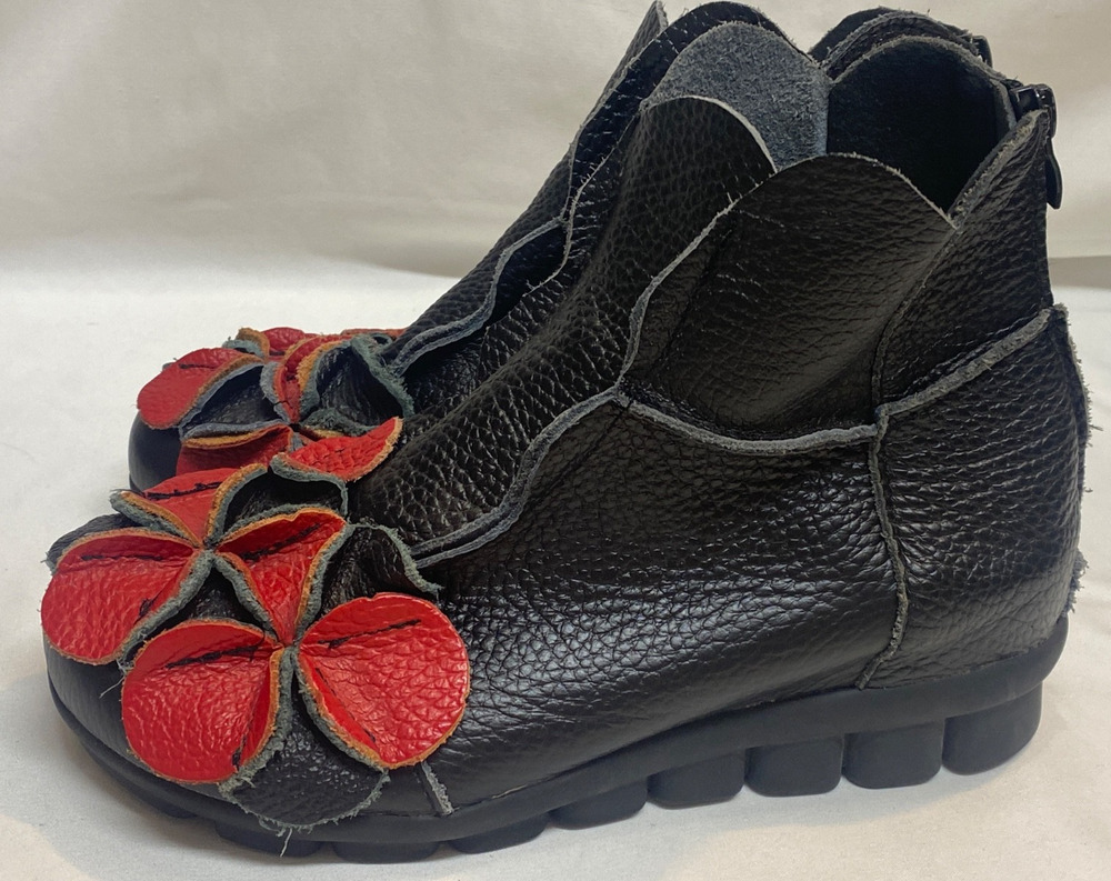 Black/Red Leather Ankle Boots Floral/Geometric Applique Womens 6